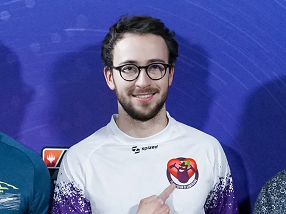 Timothée Blondiaux dans la photographie officielle du Top 8 du Magic Spotlight de Lyon 2026.